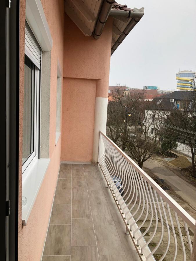 Szeged Gyoengye Apartment ภายนอก รูปภาพ