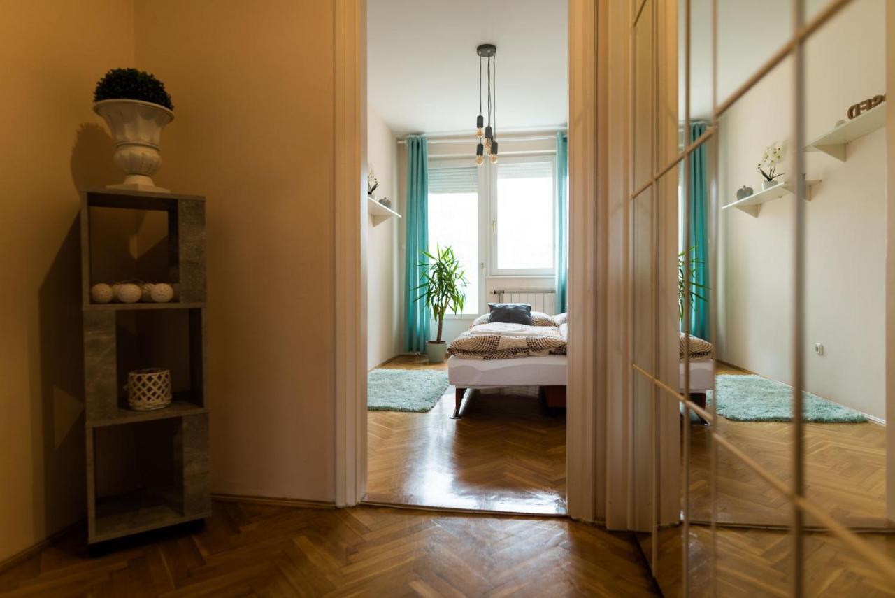 Szeged Gyoengye Apartment ภายนอก รูปภาพ